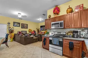 1320 NE 135th St, North Miami, FL 33161 - Photo 6