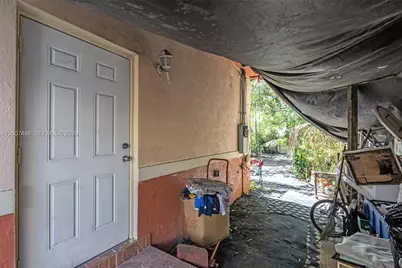1320 NE 135th St, North Miami, FL 33161 - Photo 18