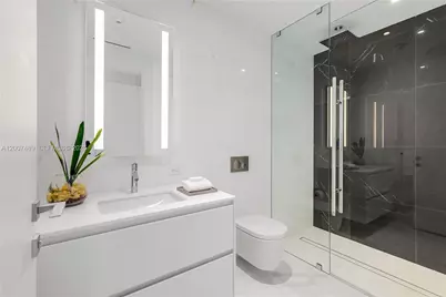 300 Biscayne Blvd Way #2802, Miami, FL 33131 - Photo 92