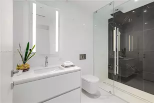 300 Biscayne Blvd Way, Miami, FL 33131 - Photo 92