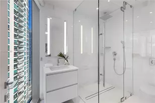 300 Biscayne Blvd Way, Miami, FL 33131 - Photo 30