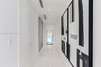 300 Biscayne Blvd Way #2802, Miami, FL 33131 - Photo 78