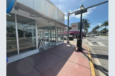 1407 Washington Ave #1401, Miami Beach, FL 33139 - Photo 2