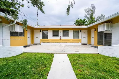 1812 NE 20th Ave #1, Fort Lauderdale, FL 33305 - Photo 2