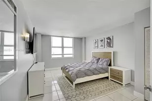 3725 S Ocean Dr, Hollywood, FL 33019 - Photo 10
