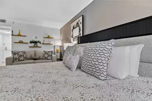 19201 Collins Ave, Sunny Isles Beach, FL 33160 - Photo 8