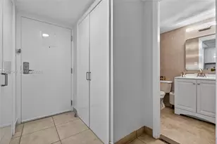 19201 Collins Ave, Sunny Isles Beach, FL 33160 - Photo 16