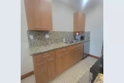 7400 Harding Ave #15, Miami Beach, FL 33141 - Photo 4