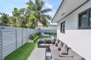 400 NW 40th St, Miami, FL 33127 - Photo 18