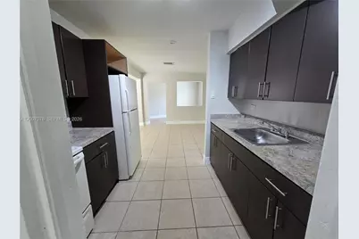 2348 NW 15th St, Fort Lauderdale, FL 33311 - Photo 8