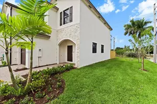23210 SW 133rd Ct, Miami, FL 33032 - Photo 2