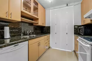19707 Turnberry Way, Aventura, FL 33180 - Photo 8
