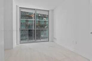 77 SE 5th St, Miami, FL 33131 - Photo 20