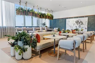 77 SE 5th St, Miami, FL 33131 - Photo 36
