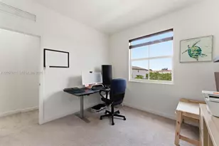 2284 NW 130th St, Miami, FL 33167 - Photo 22
