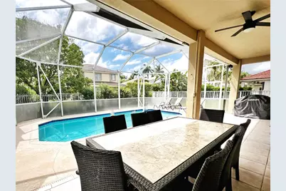 1901 Cedar Ct, Weston, FL 33327 - Photo 16