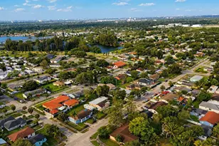 1124 NW 100th Terrace, Miami, FL 33150 - Photo 4