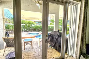 18920 SW 29th St, Miramar, FL 33029 - Photo 4