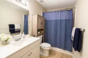 9312 NW 54th St, Sunrise, FL 33351 - Photo 6