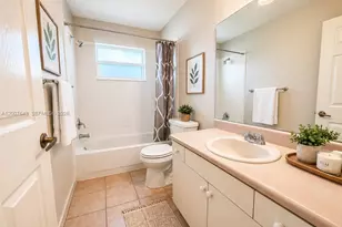 9312 NW 54th St, Sunrise, FL 33351 - Photo 8