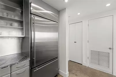 540 West Ave #2112, Miami Beach, FL 33139 - Photo 12