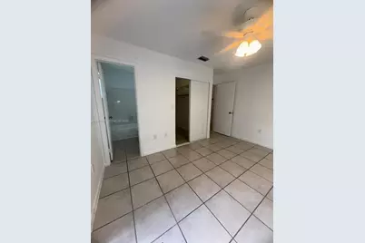 1004 San Remo Cir, Homestead, FL 33035 - Photo 20