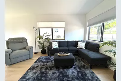 808 45th St, West Palm Beach, FL 33407 - Photo 2