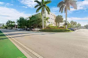10001 W Bay Harbor Dr, Bay Harbor Islands, FL 33154 - Photo 14
