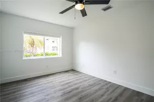 725 81st St, Miami Beach, FL 33141 - Photo 16
