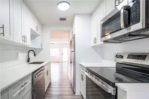 725 81st St, Miami Beach, FL 33141 - Photo 10