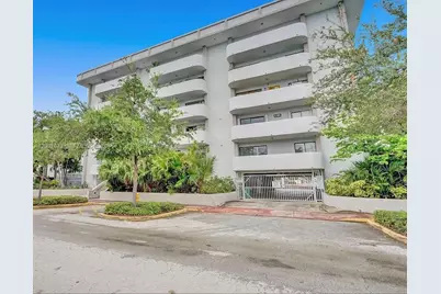 110 S Shore Dr #5B, Miami Beach, FL 33141 - Photo 1