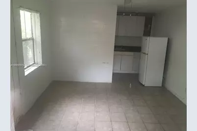 305 NE 2nd Ave #na, Dania Beach, FL 33004 - Photo 12