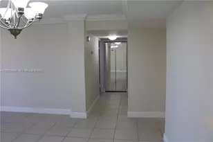8005 SW 107th Ave, Miami, FL 33173 - Photo 4