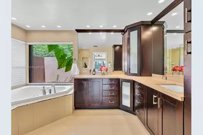 1080 Creekford Dr, Weston, FL 33326 - Photo 30