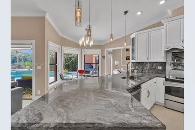 1080 Creekford Dr, Weston, FL 33326 - Photo 12