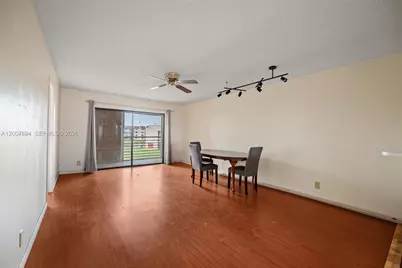 10100 NW 30th Ct #309, Sunrise, FL 33322 - Photo 4