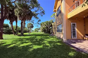 633 SW Jada Rd, Port Saint Lucie, FL 34953 - Photo 2