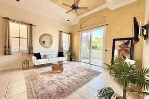 1141 Waterside Ln, Hollywood, FL 33019 - Photo 18