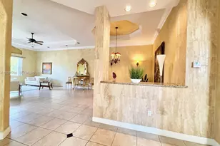 1141 Waterside Ln, Hollywood, FL 33019 - Photo 8