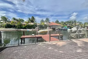 1141 Waterside Ln, Hollywood, FL 33019 - Photo 2