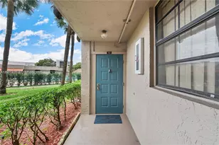 1101 Colony Point Cir, Pembroke Pines, FL 33026 - Photo 2