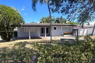 221 NE 24th St, Pompano Beach, FL 33064 - Photo 2