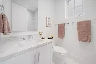 6901 Veronese St, Coral Gables, FL 33146 - Photo 8
