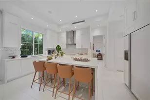 6901 Veronese St, Coral Gables, FL 33146 - Photo 14
