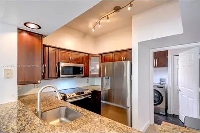 3105 NE 184th St #7201, Aventura, FL 33160 - Photo 12