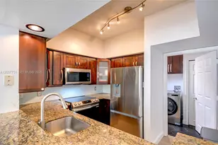 3105 NE 184th St, Aventura, FL 33160 - Photo 12