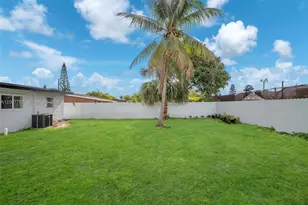 2572 NW 20th St, Fort Lauderdale, FL 33311 - Photo 10