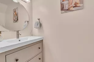1958 E Discovery Cir E, Deerfield Beach, FL 33442 - Photo 8