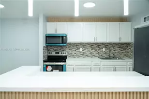 4000 NW 195th St, Miami Gardens, FL 33055 - Photo 24