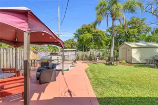 921 N 31st Ct, Hollywood, FL 33021 - Photo 20